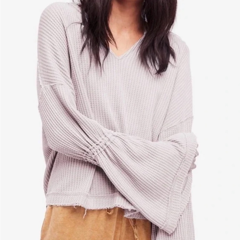 Free People -We The Free Light Lavender Dahlia Flared Sleeve Thermal Size S